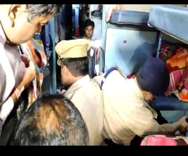 police-started-search-operation-in-trains-from-har